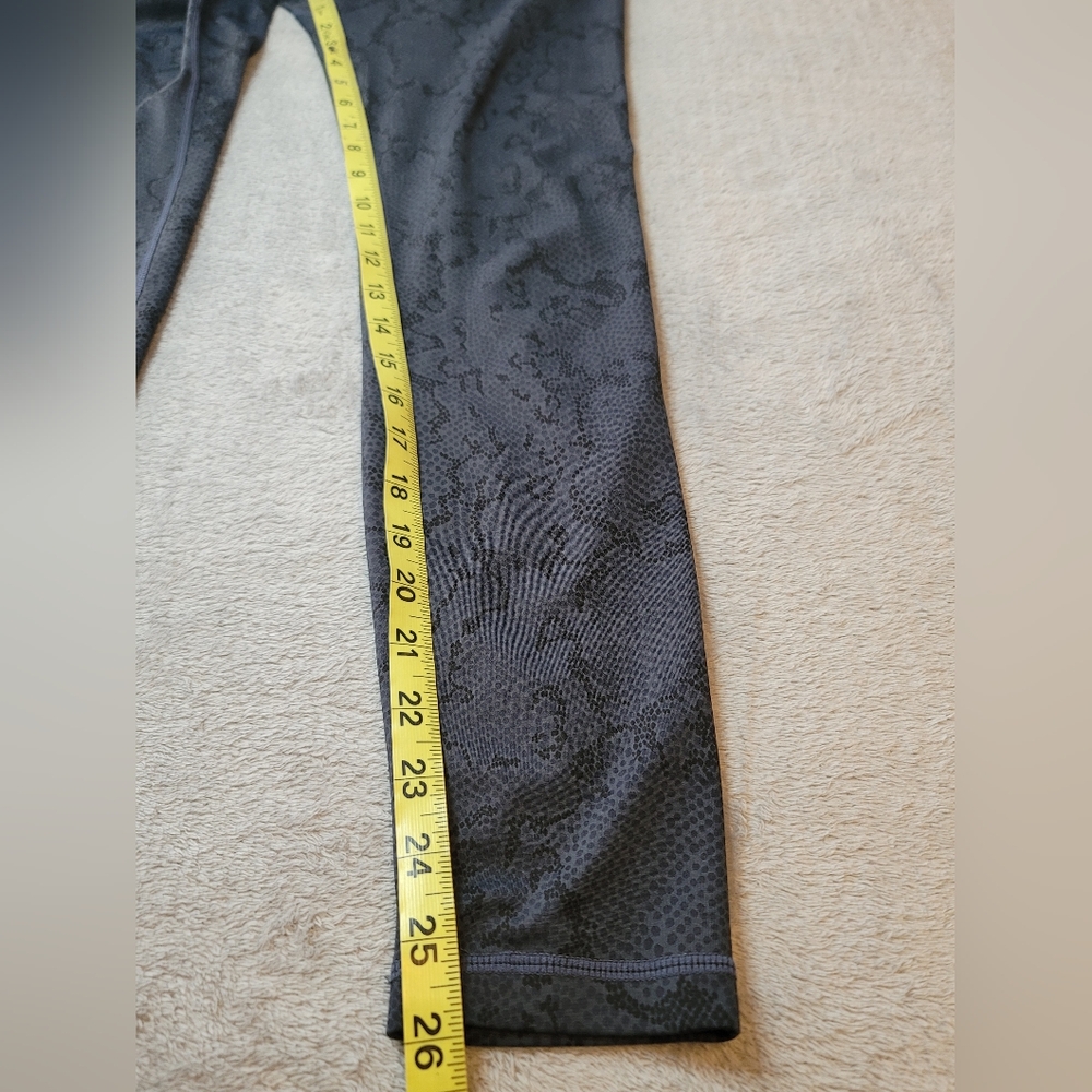 All Fenix Python Charcoal Snake Print Leggings - Size M - Picture 10 of 11